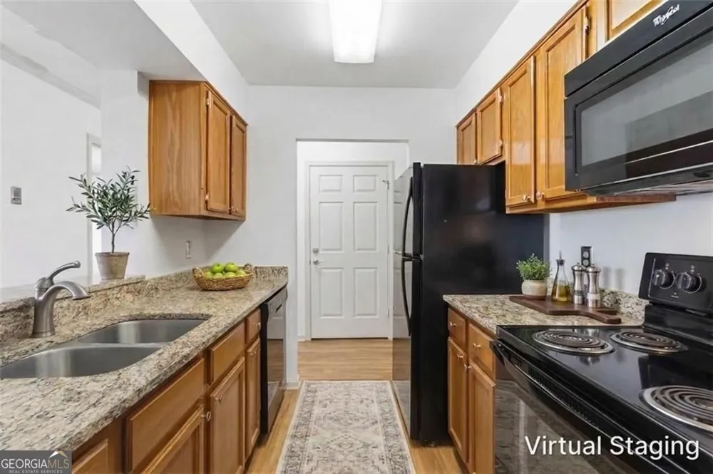 300 Johnson Ferry RD NE Sandy Springs, GA 30328