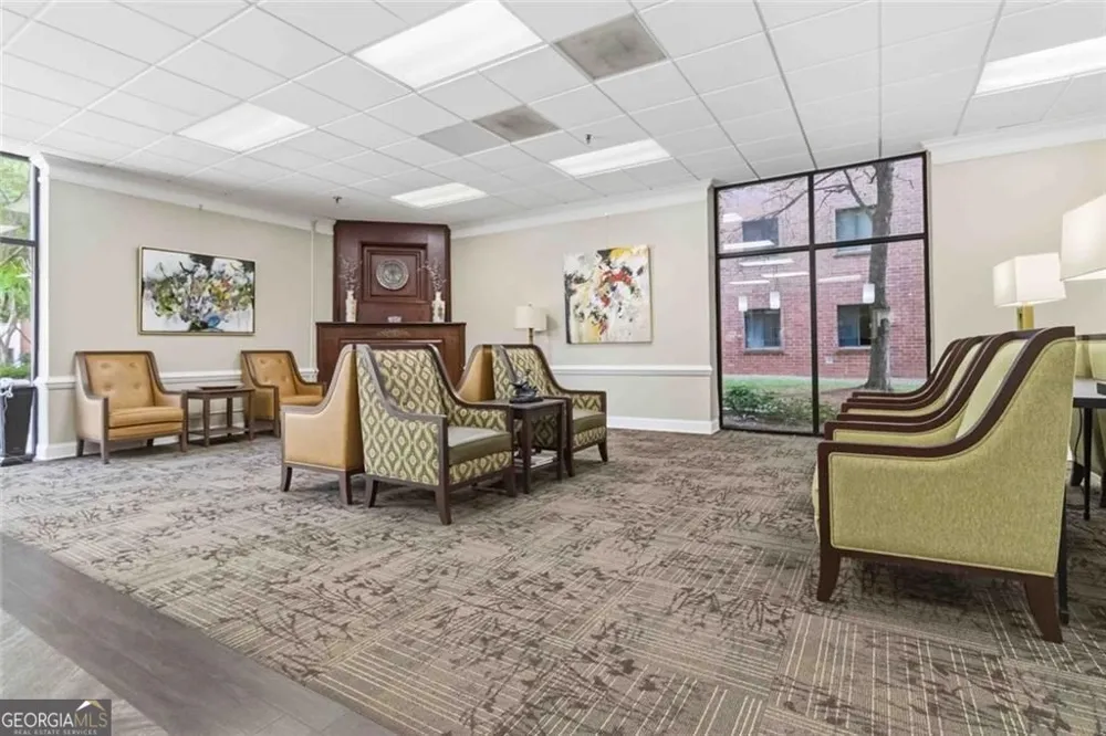 300 Johnson Ferry RD NE Sandy Springs, GA 30328