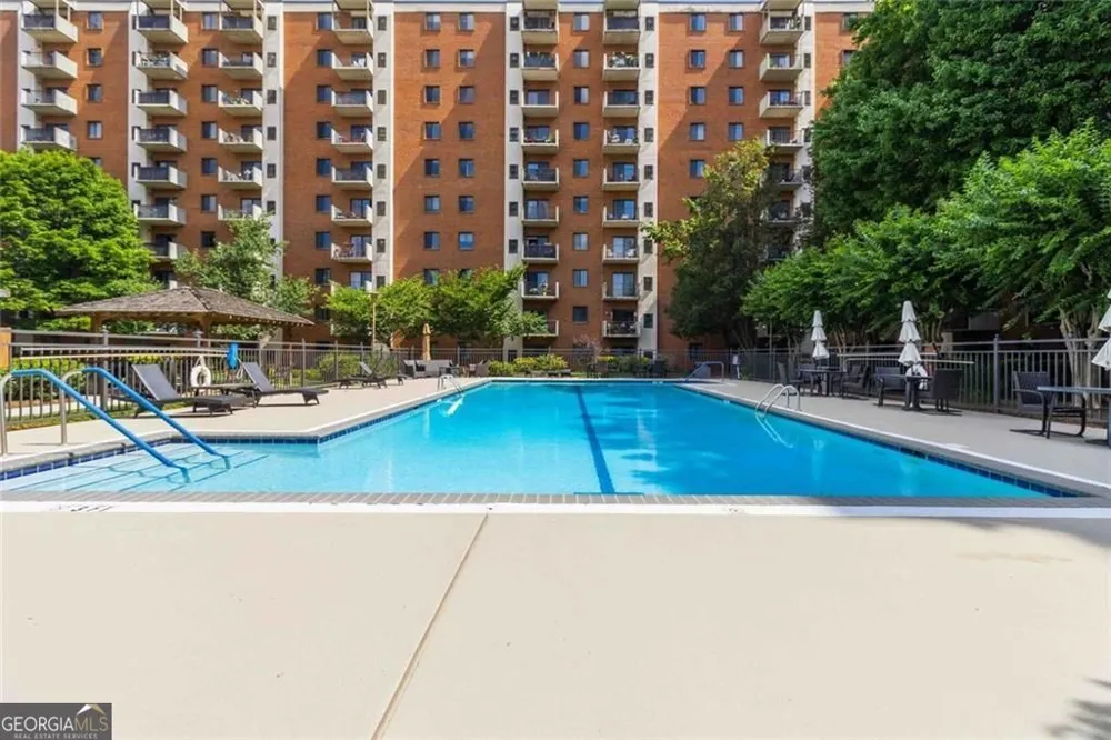 300 Johnson Ferry RD NE Sandy Springs, GA 30328