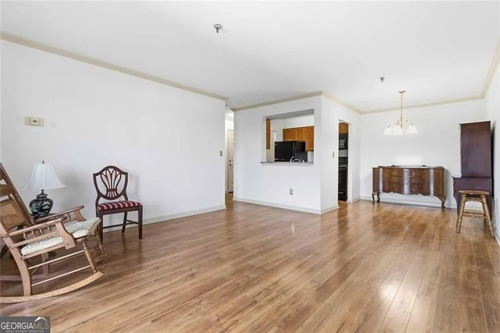 300 Johnson Ferry RD NE Sandy Springs, GA 30328