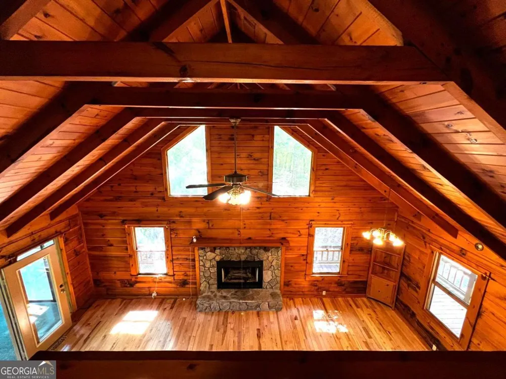 187 Tiffany LN Mineral Bluff, GA 30559
