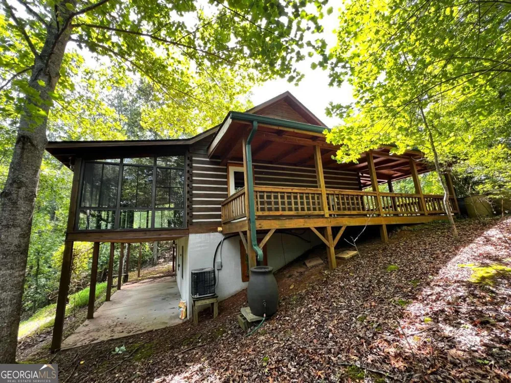 187 Tiffany LN Mineral Bluff, GA 30559