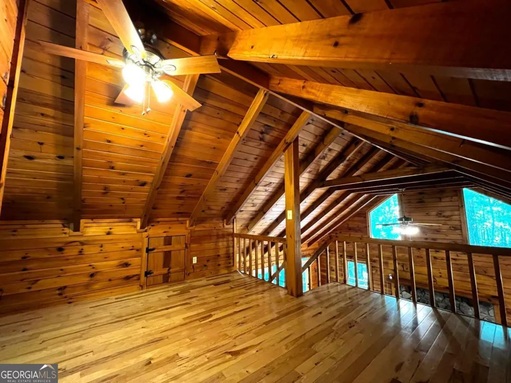 187 Tiffany LN Mineral Bluff, GA 30559