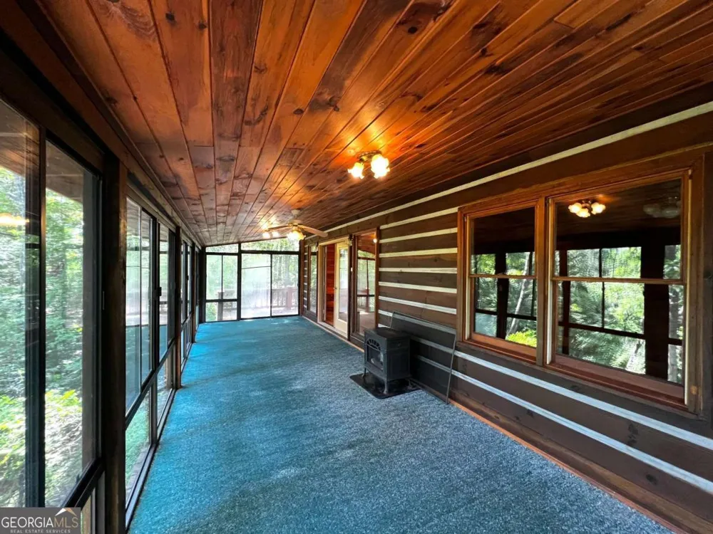 187 Tiffany LN Mineral Bluff, GA 30559