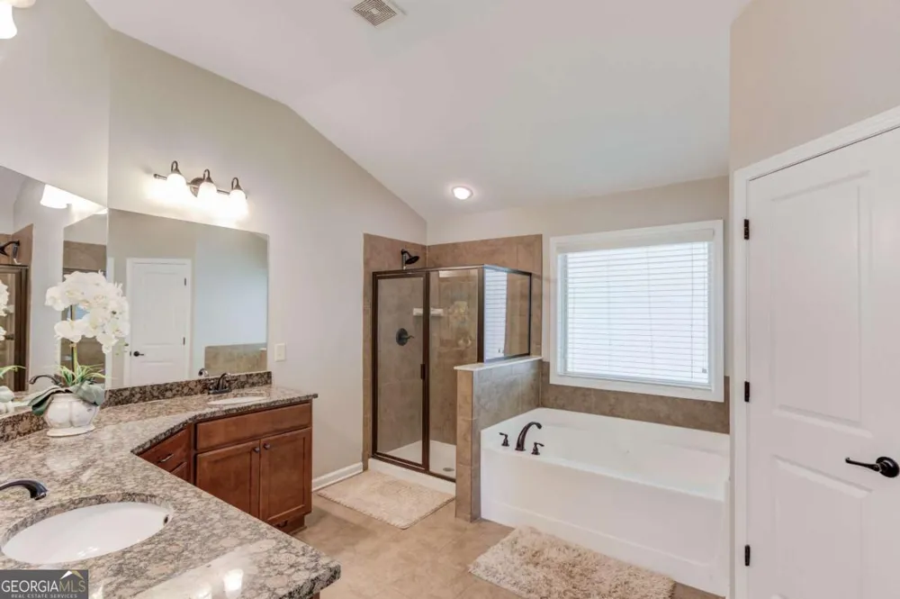 6005 Deer Walk TRL Sugar Hill, GA 30518