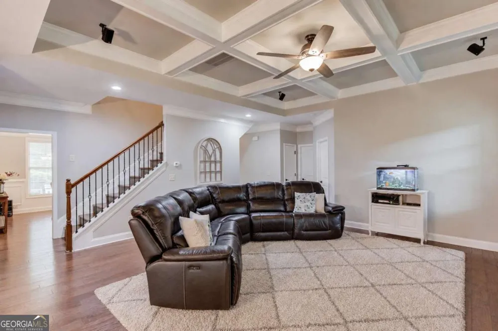 6005 Deer Walk TRL Sugar Hill, GA 30518