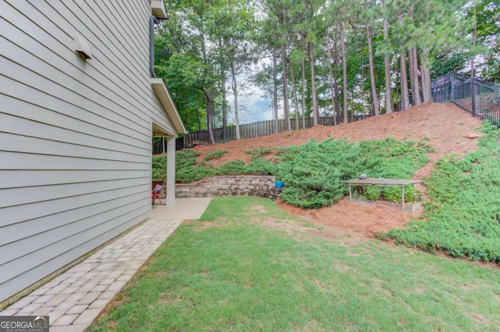 6005 Deer Walk TRL Sugar Hill, GA 30518