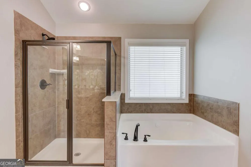 6005 Deer Walk TRL Sugar Hill, GA 30518