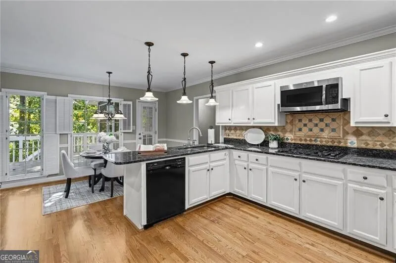 10985 Wilshire Chase DR Johns Creek, GA 30097