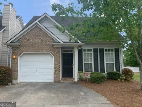 9592 Lakeview CIR