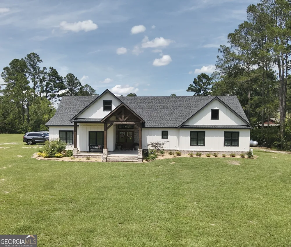 149 Owl Head TRL Hazlehurst, GA 31539