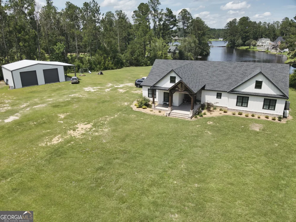 149 Owl Head TRL Hazlehurst, GA 31539