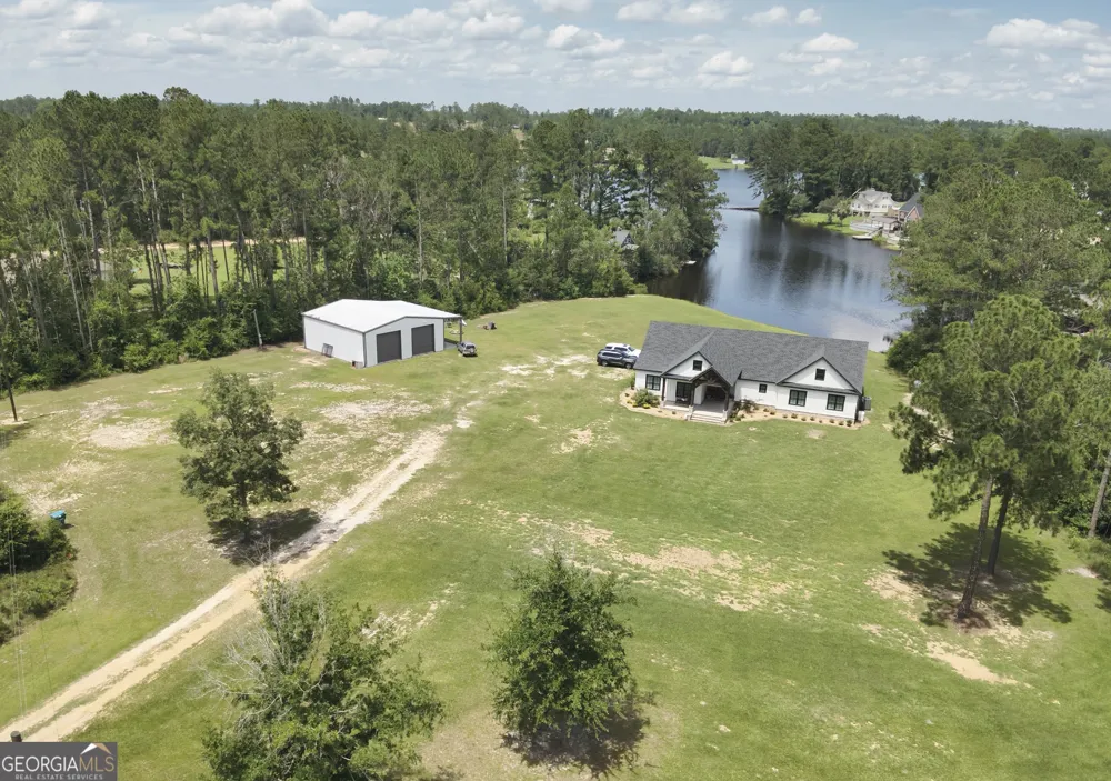 149 Owl Head TRL Hazlehurst, GA 31539