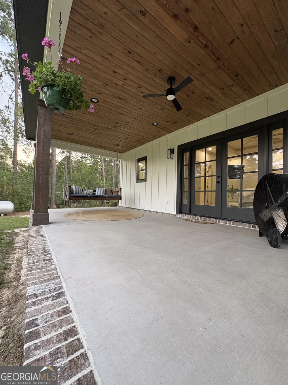 149 Owl Head TRL Hazlehurst, GA 31539
