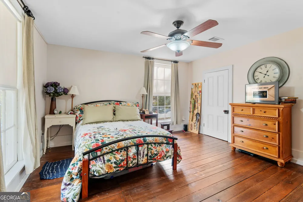 66 Merritt ST Hawkinsville, GA 31036