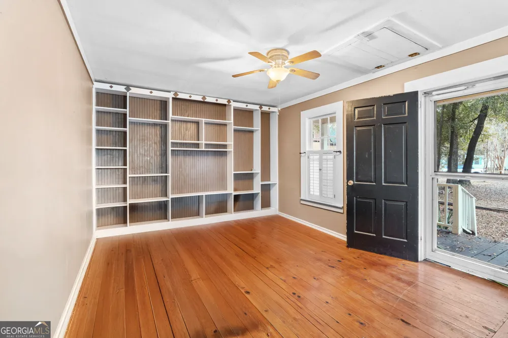 66 Merritt ST Hawkinsville, GA 31036
