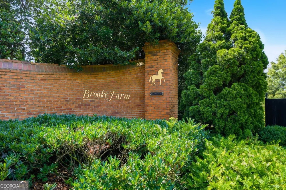 2285 Littlebrooke TRCE Dunwoody, GA 30338