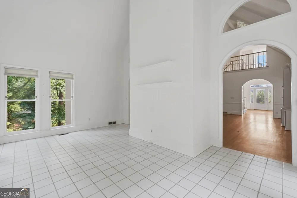 2285 Littlebrooke TRCE Dunwoody, GA 30338