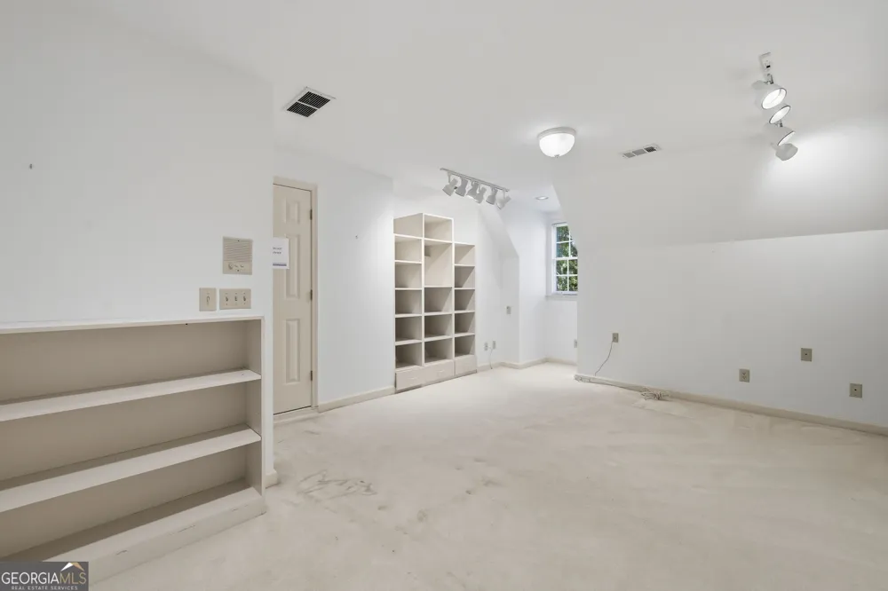 2285 Littlebrooke TRCE Dunwoody, GA 30338