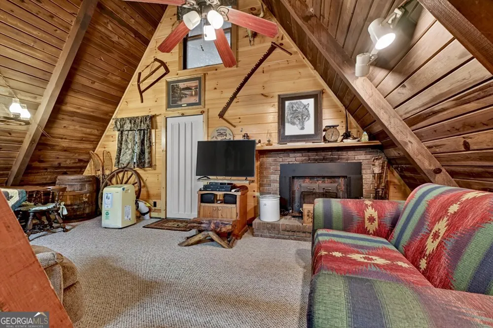 32 Lake Front DR Morganton, GA 30560