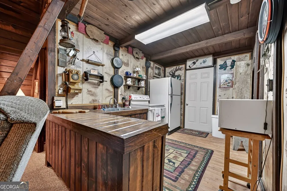 32 Lake Front DR Morganton, GA 30560