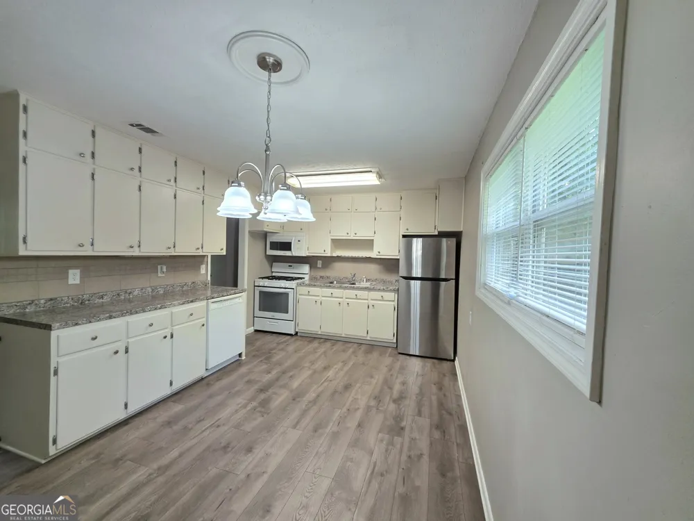 3460 Meadowview DR Lithia Springs, GA 30122