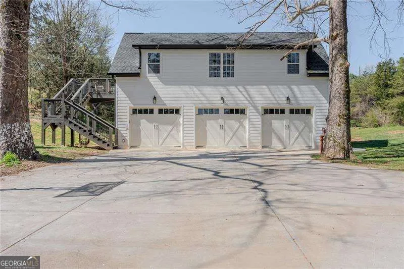182 Henry Mack Hill RD Rydal, GA 30171