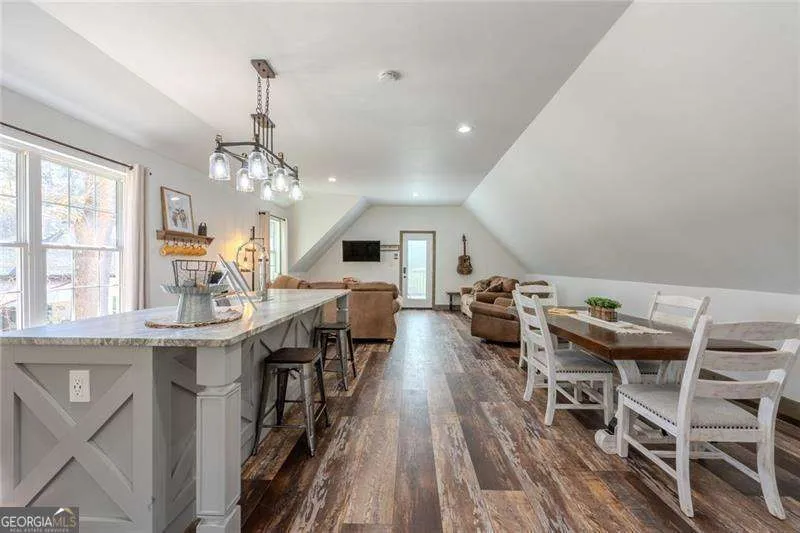 182 Henry Mack Hill RD Rydal, GA 30171