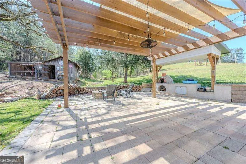 182 Henry Mack Hill RD Rydal, GA 30171