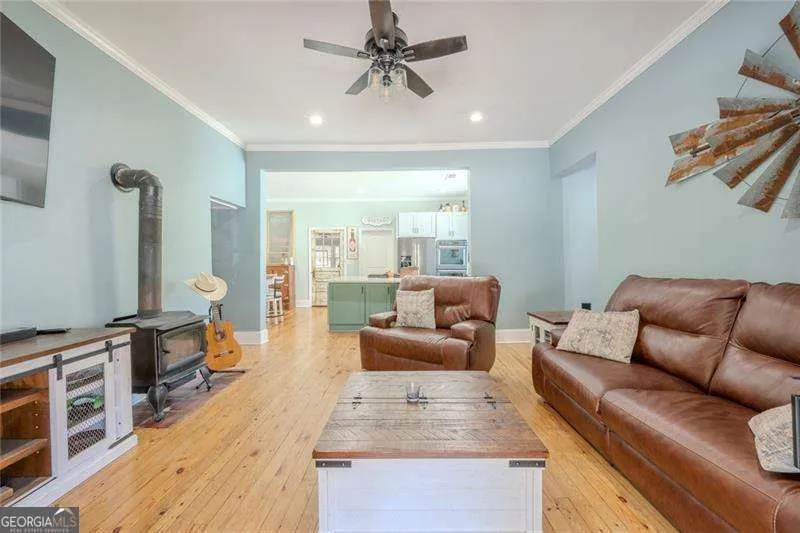 182 Henry Mack Hill RD Rydal, GA 30171