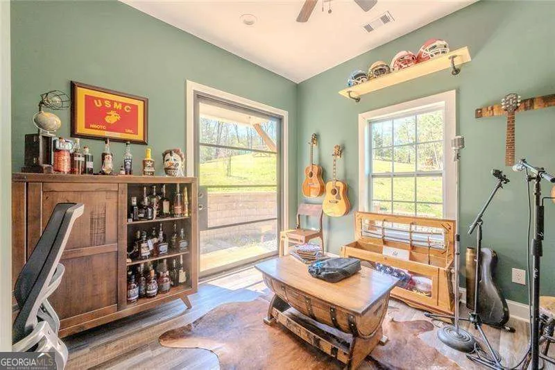 182 Henry Mack Hill RD Rydal, GA 30171