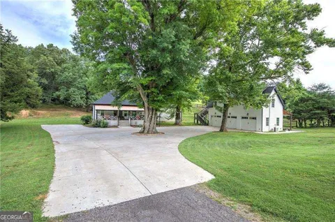 182 Henry Mack Hill RD