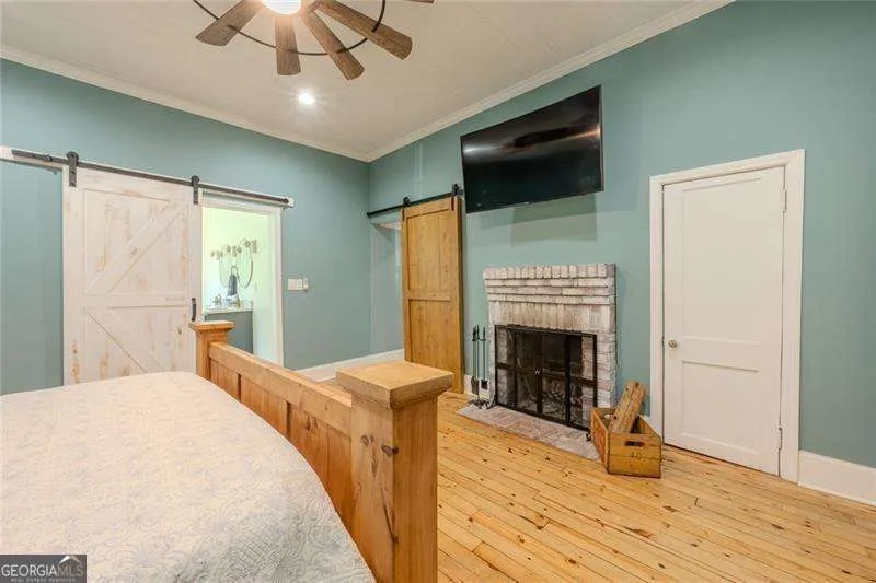 182 Henry Mack Hill RD Rydal, GA 30171