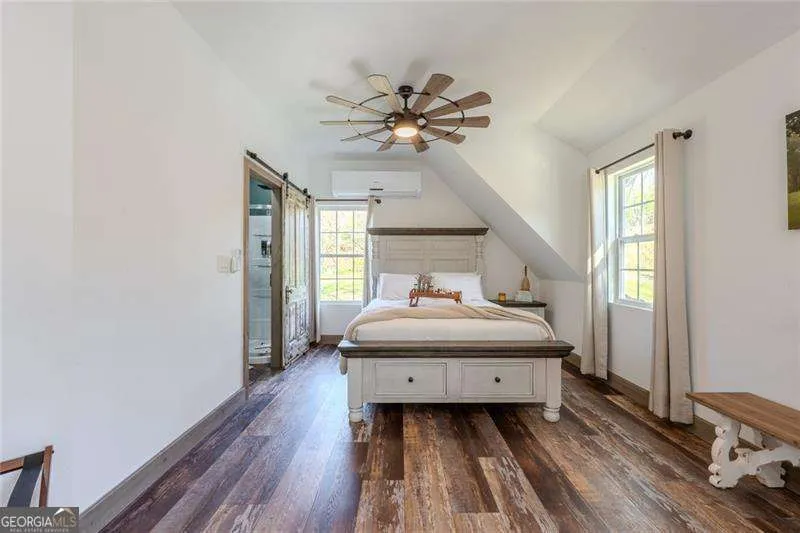 182 Henry Mack Hill RD Rydal, GA 30171