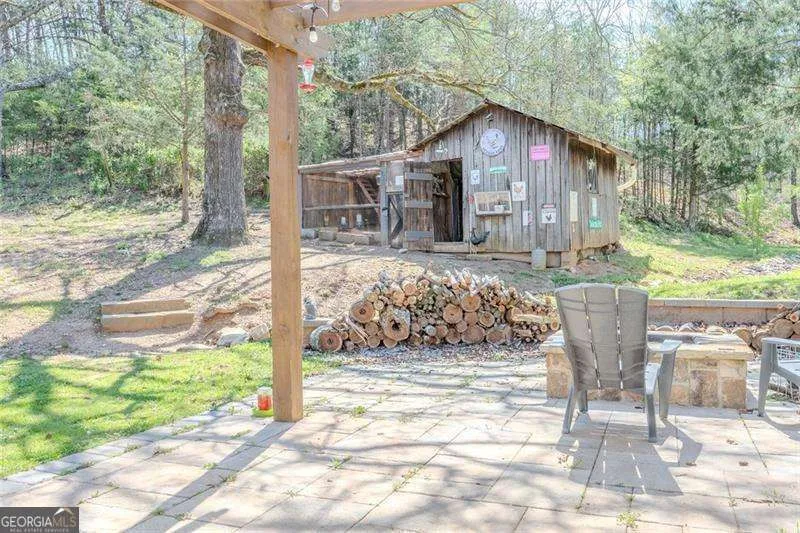 182 Henry Mack Hill RD Rydal, GA 30171