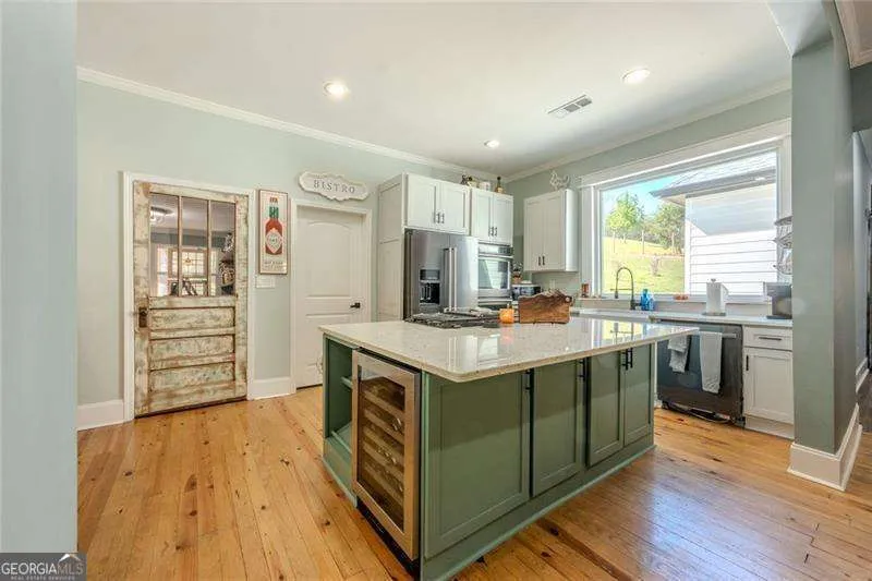 182 Henry Mack Hill RD Rydal, GA 30171