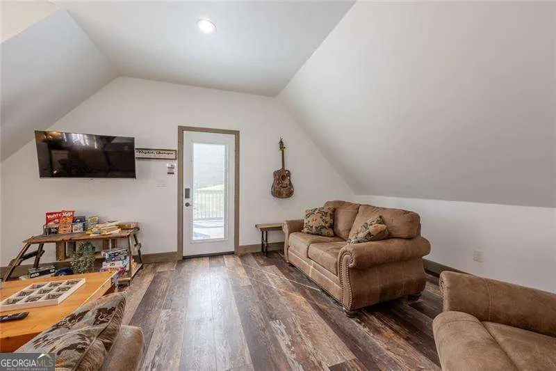 182 Henry Mack Hill RD Rydal, GA 30171