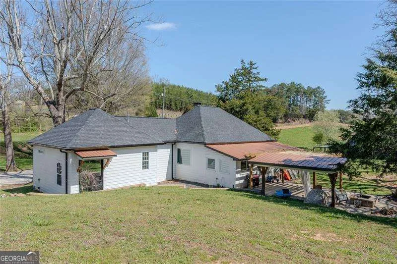 182 Henry Mack Hill RD Rydal, GA 30171