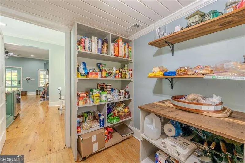 182 Henry Mack Hill RD Rydal, GA 30171