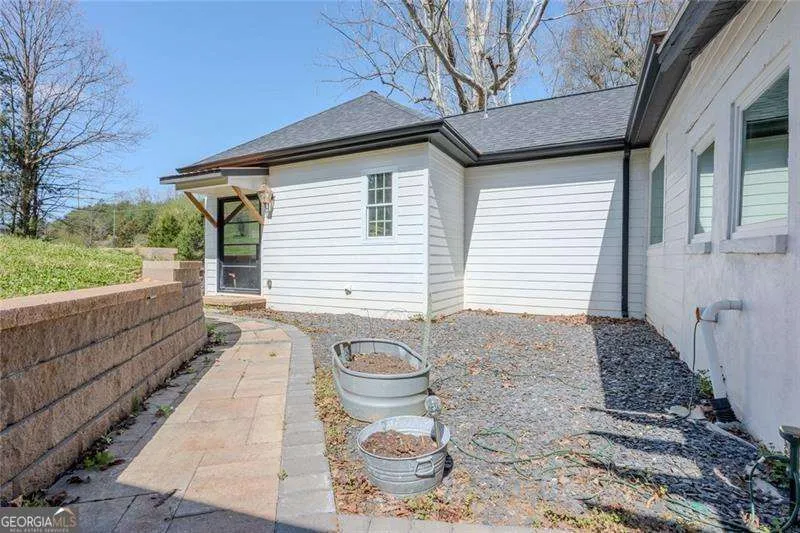 182 Henry Mack Hill RD Rydal, GA 30171