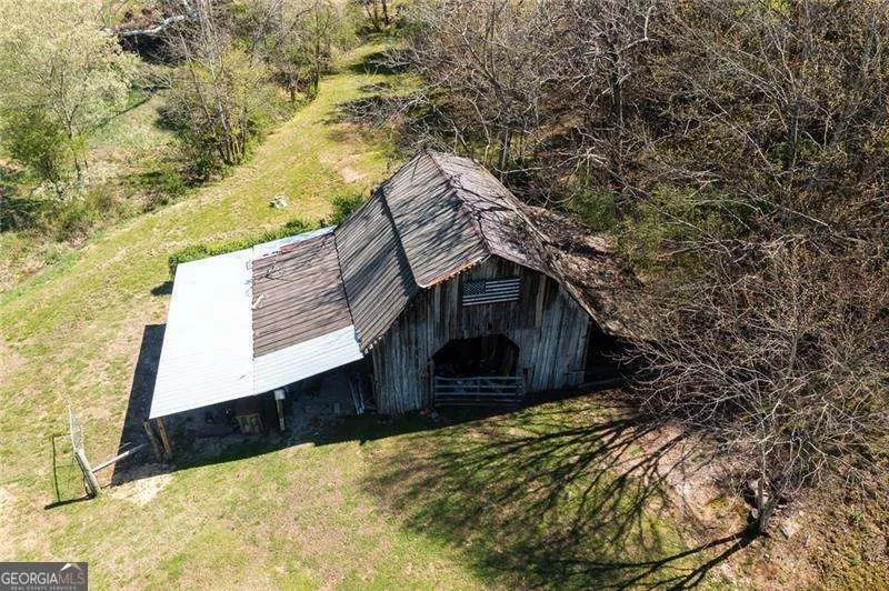 182 Henry Mack Hill RD Rydal, GA 30171