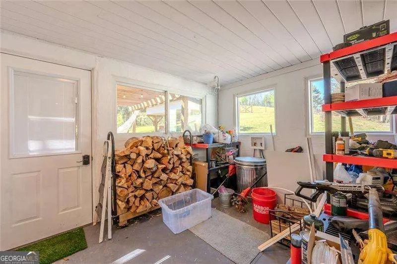 182 Henry Mack Hill RD Rydal, GA 30171