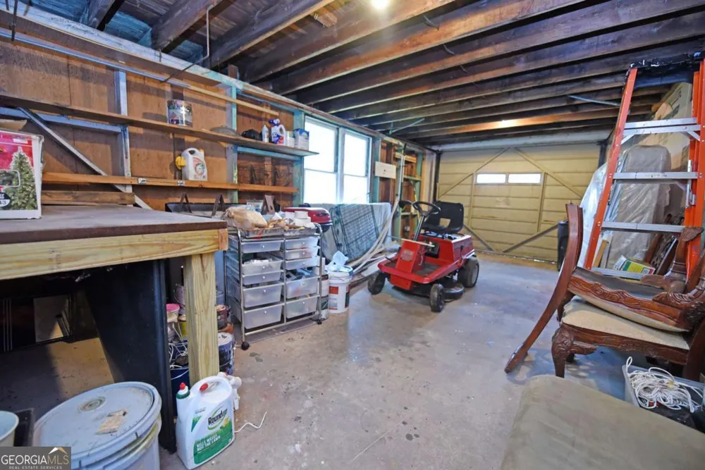 742 Hillcrest DR McCaysville, GA 30555