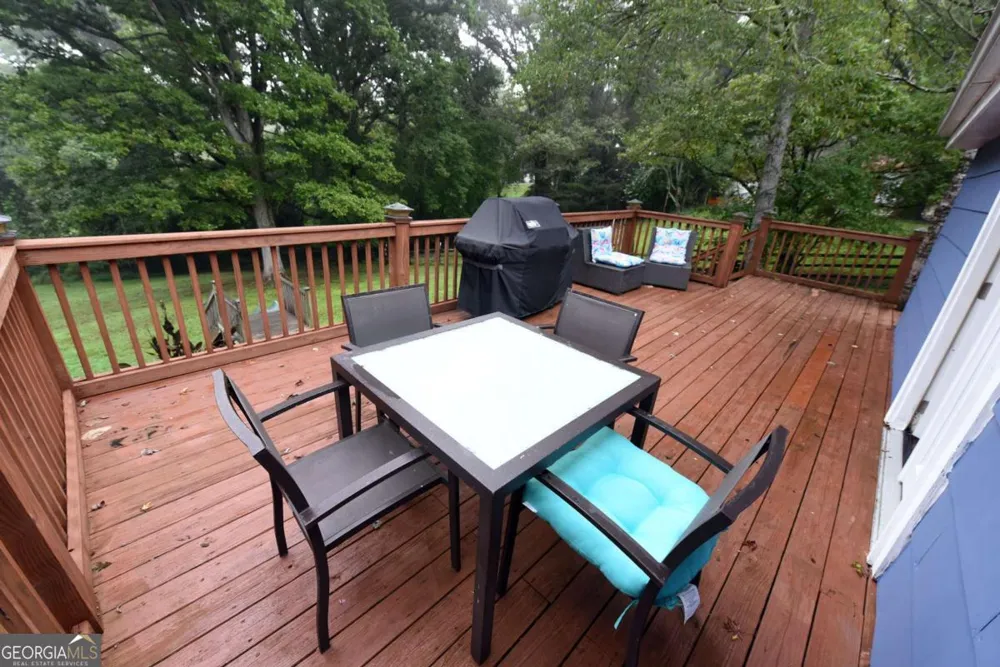742 Hillcrest DR McCaysville, GA 30555