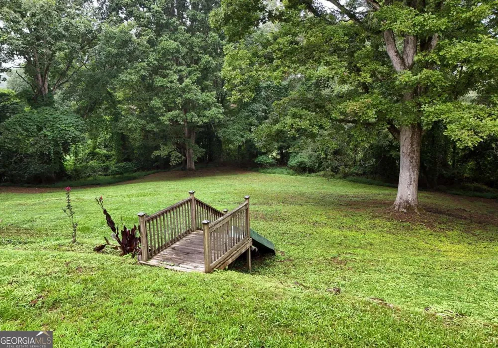 742 Hillcrest DR McCaysville, GA 30555