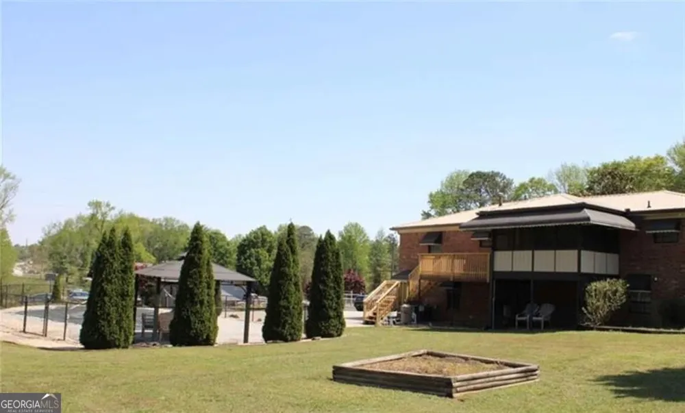 426 Atlanta HWY Loganville, GA 30052