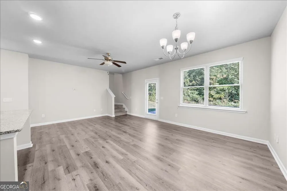 200 NW Vickery LN Calhoun, GA 30701