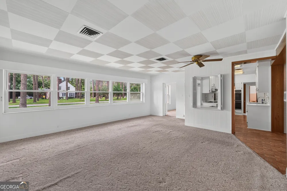 808 Seminole TRL Waycross, GA 31501