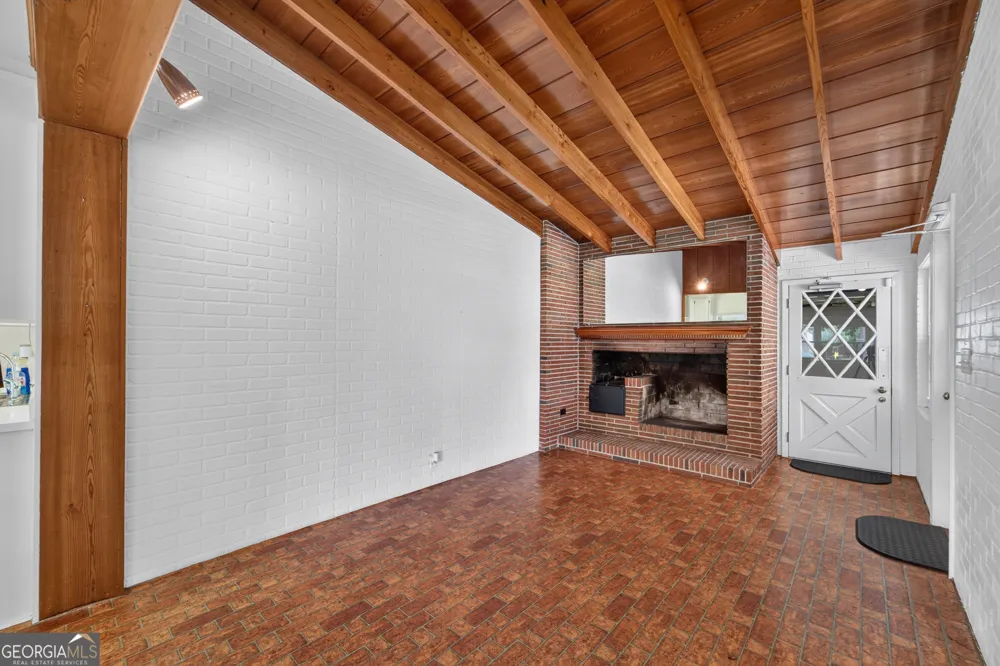 808 Seminole TRL Waycross, GA 31501