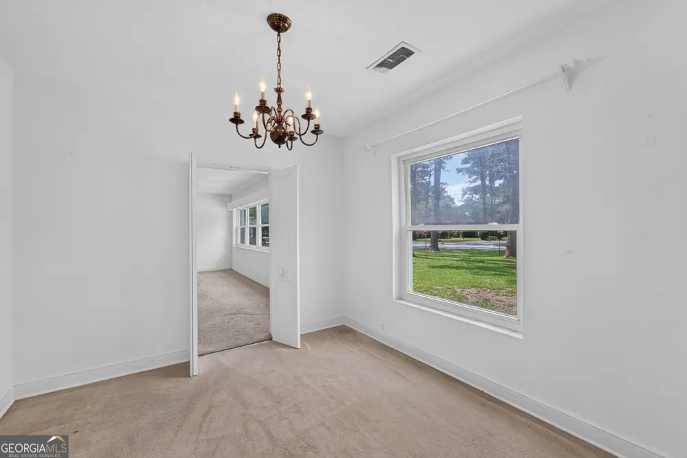 808 Seminole TRL Waycross, GA 31501